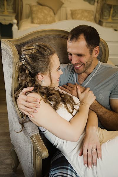 Fotógrafo de casamento Olga Kilina (isabelleeugeneee). Foto de 25 de novembro 2018