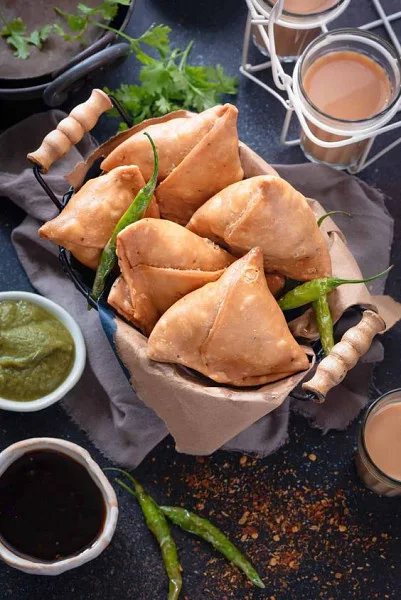 Small Veg Samosa Basket (5 Pcs)