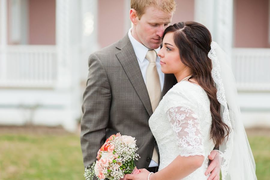 Wedding photographer Mariko Kay (marikokay). Photo of 10 March 2020