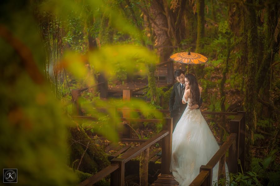 Fotografo di matrimoni Nakharin Arunpattharawanit (kolinstudio). Foto del 14 gennaio 2017