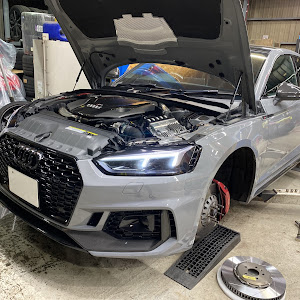 RS5 スポーツバック B9