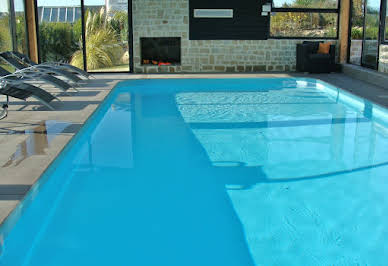 Maison avec piscine en bord de mer 1