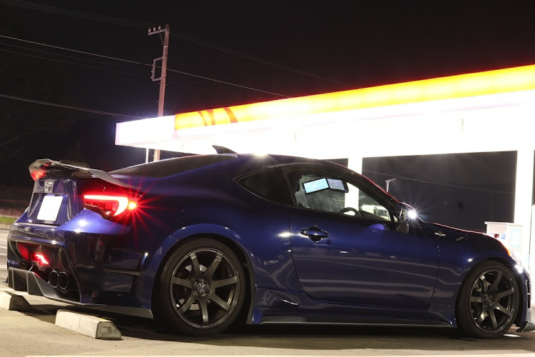 86のガソスタは盛れる・Kuhl Racing・#kuhlracing・kuhl86に関するカスタム事例の投稿画像1枚目