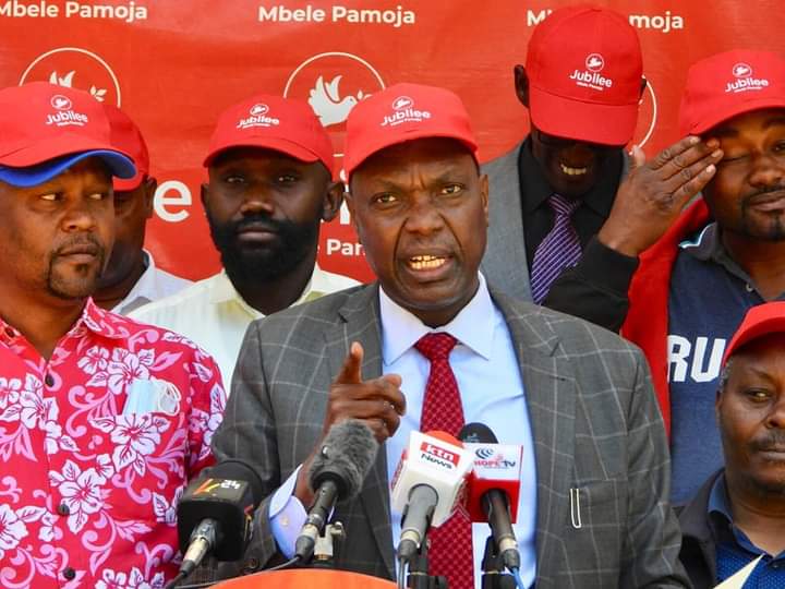 Jubilee Secretary General Jeremiah Kioni with party leaders from Nairobi during a press conference on February 3,2023