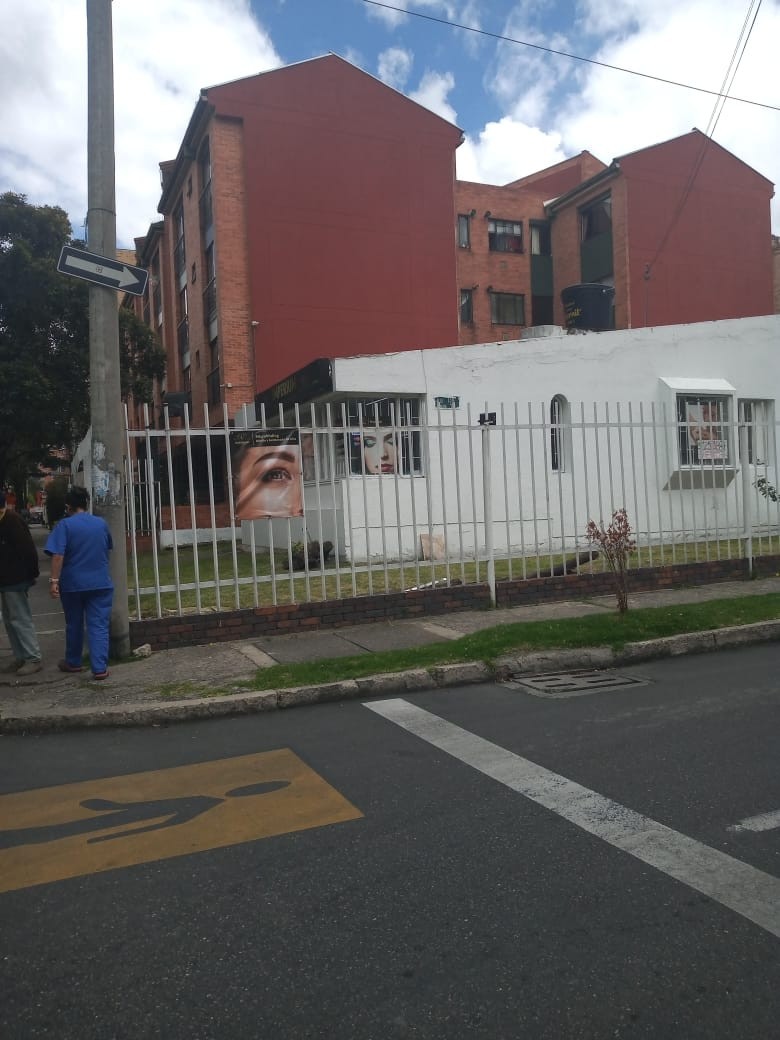 Casa En Venta - Lisboa, Bogota