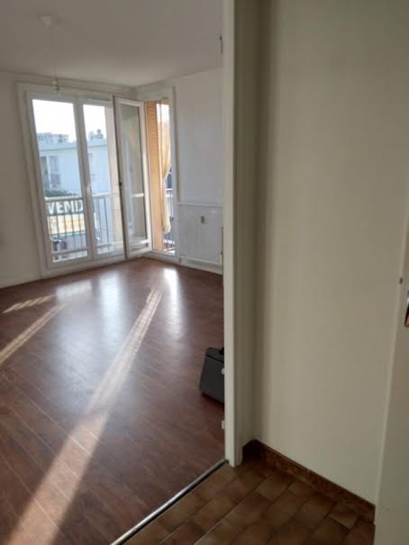 Vente appartement 4 pièces 75 m² à Guilherand-Granges (07500), 130 000 €