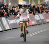 ?  Supertalent Tom Pidcock reed ondanks deze stevige valpartij nog naar de tweede plek in Hoogerheide