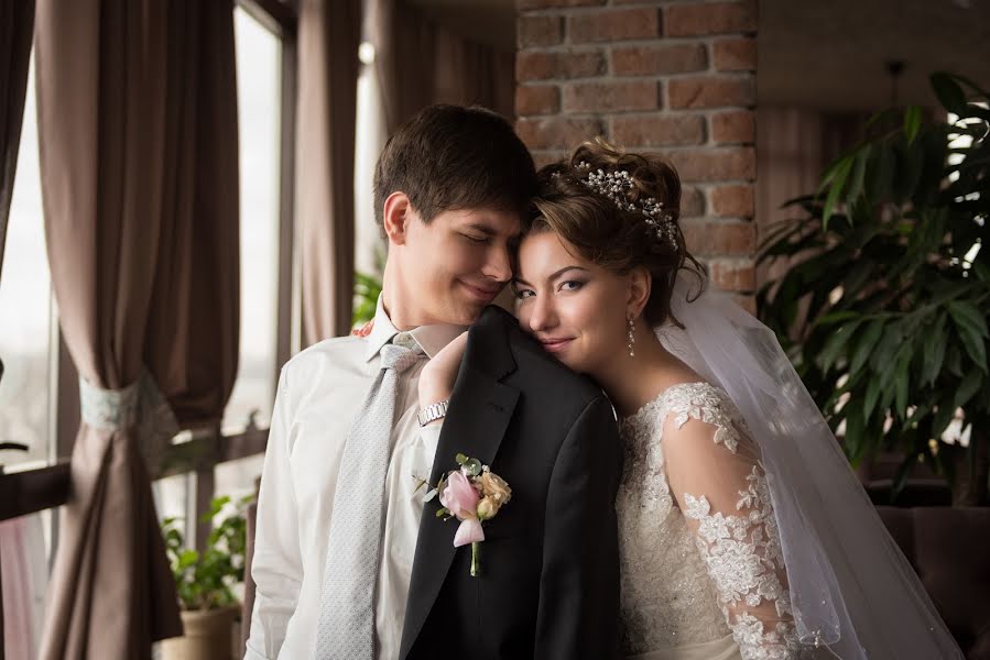 Fotógrafo de bodas Olga Lebedeva (fotolebedeva). Foto del 3 de abril 2017