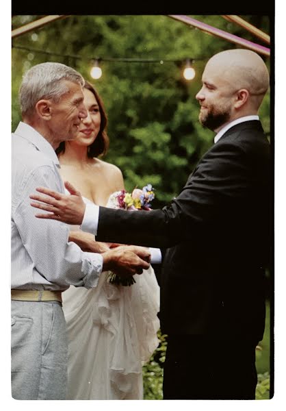 Fotógrafo de casamento Anton Kolesnikov (toni). Foto de 30 de julho 2023