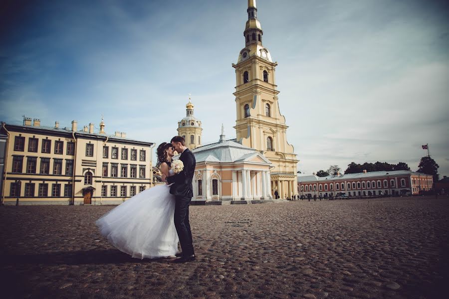 Fotógrafo de casamento Dashenka Kovaleva (darinamalina). Foto de 25 de novembro 2014