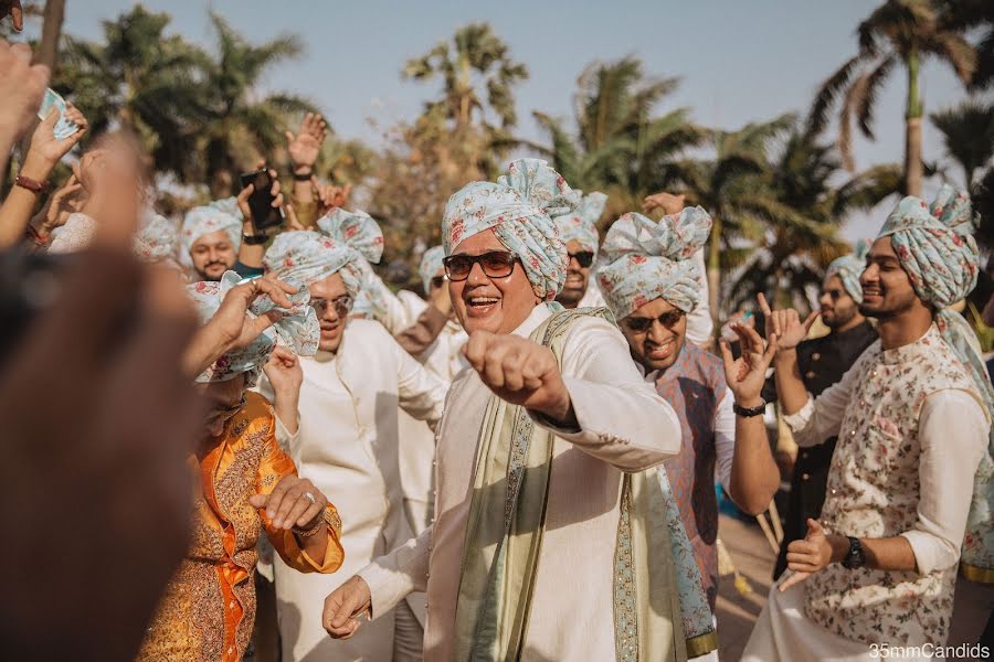 Fotografo di matrimoni Sagar Thackar (35mmcandids). Foto del 5 ottobre 2020