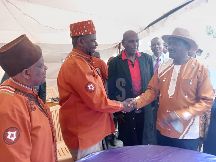 Wiper leader Kalonzo Musyoka greeting leaders when he arrived in Ruaka on April 4, 2024.