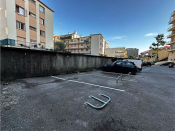 parking à Le Cannet (06)