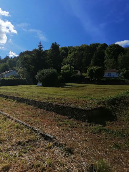 Vente terrain  1855 m² à Baume-les-Dames (25110), 79 000 €