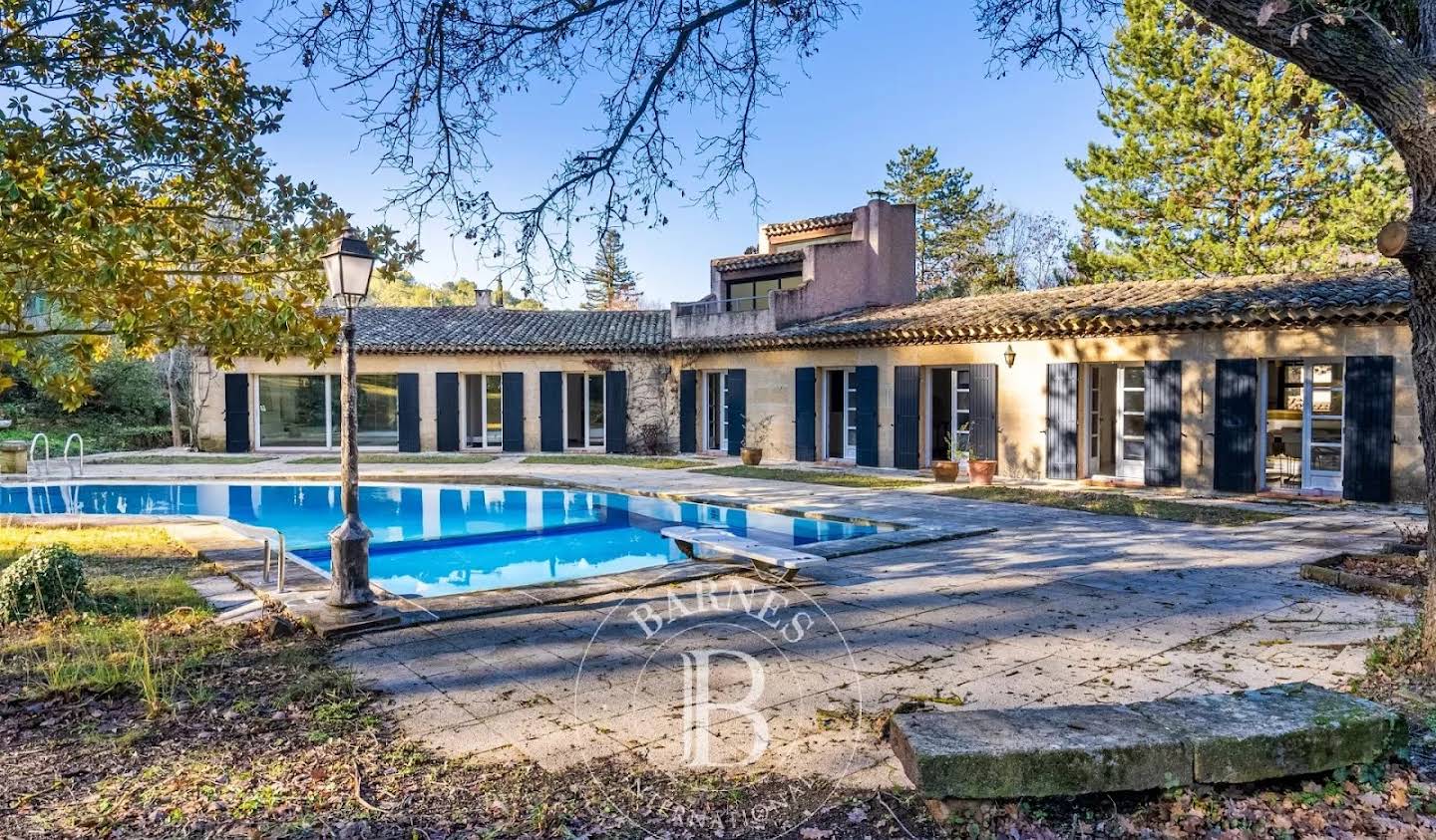 House with pool and garden Aix-en-Provence