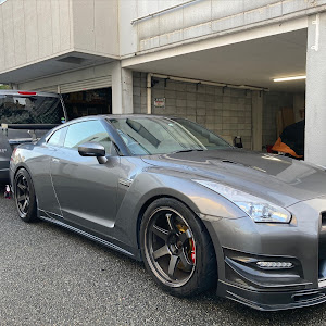 NISSAN GT-R R35