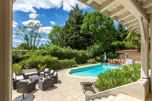 Villa with pool and terrace 2