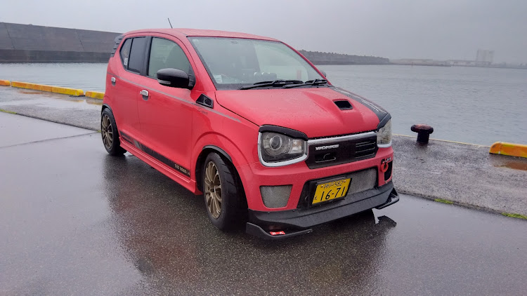 アルトワークスのアルトワークスha36s・鳥取オールジャンルオフ会・賀露港で📸📸・いつもイイね＆コメントありがとうございます😆・ボディカラー図鑑に関するカスタム事例の投稿画像6枚目