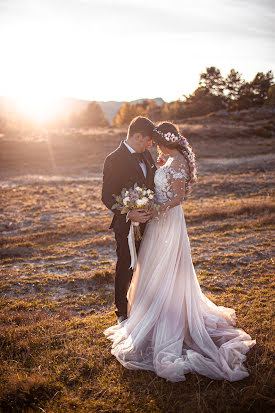 Fotografo di matrimoni Nicu Chirobocea (chiroboceanicu). Foto del 27 novembre 2019