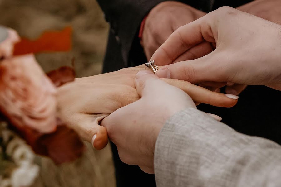 Wedding photographer Emily Arwine (emilyarwine). Photo of 23 March 2022