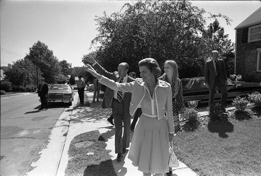 First Lady Betty Ford, Susan Ford and President Ford greet well-wishers ...