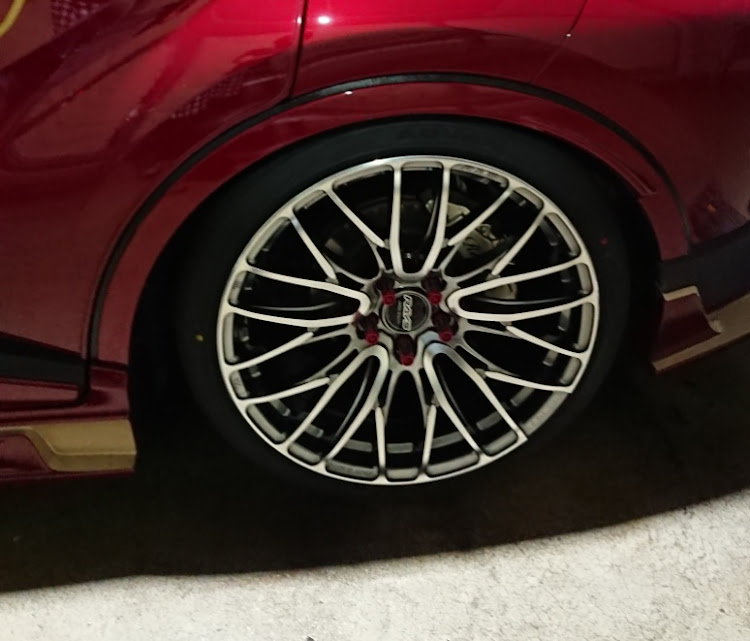 C-HRのrowen・パンク・ADVAN sport v105・HOMURA2×10BD・GRgarage福岡空港に関するカスタム事例の投稿画像3枚目