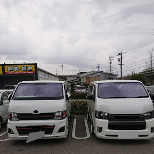 ハイエースバン GDH206V