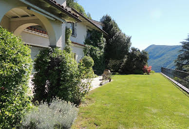 Maison avec jardin et terrasse 5