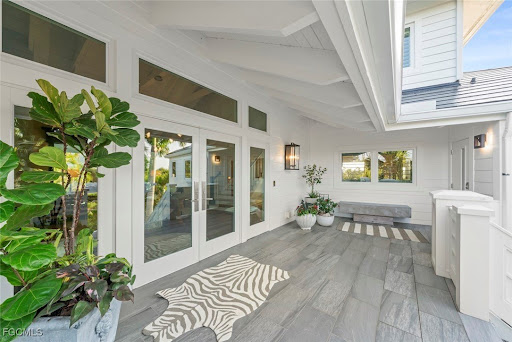 Buy this luxury property in Sanibel (United States) with terrace and pool