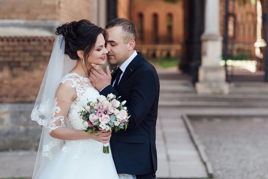 Fotografo di matrimoni Dmitro Lisyuk (dimontito). Foto del 9 maggio 2018