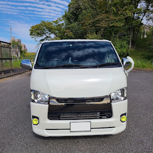 ハイエースバン GDH206V