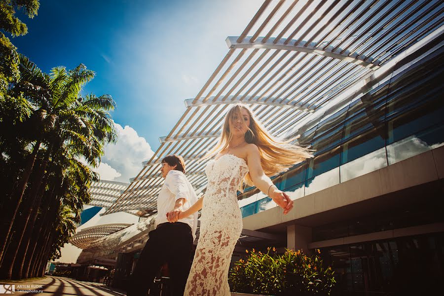 Fotógrafo de casamento Artem Rudik (temaphoto). Foto de 15 de janeiro 2015