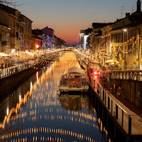 Luci di Natale sul Naviglio grande di 