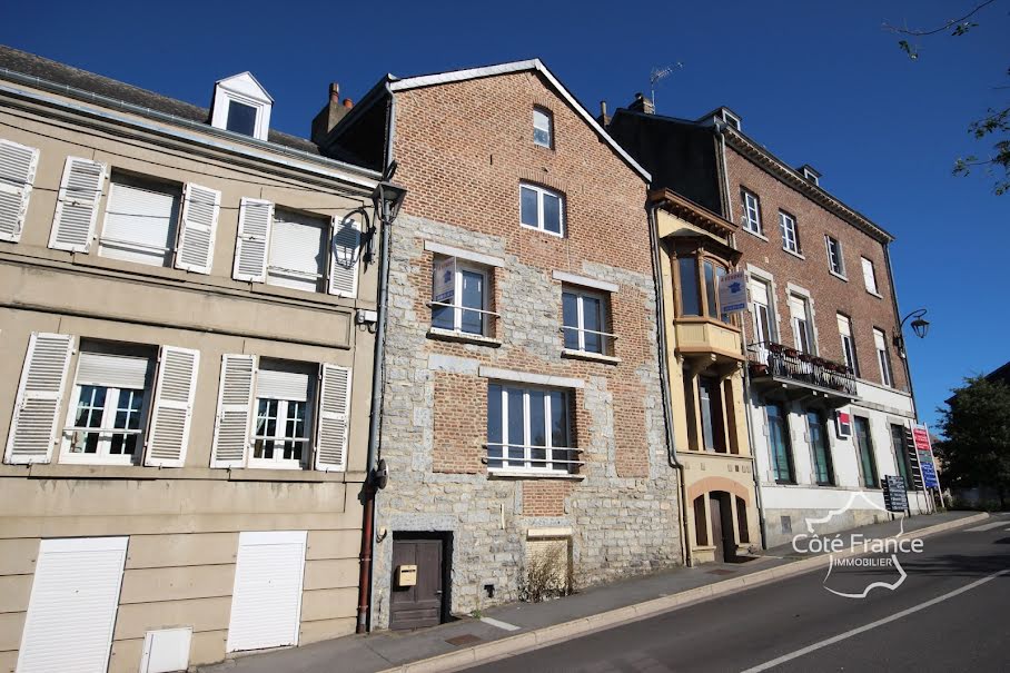 Vente maison  261 m² à Givet (08600), 78 000 €