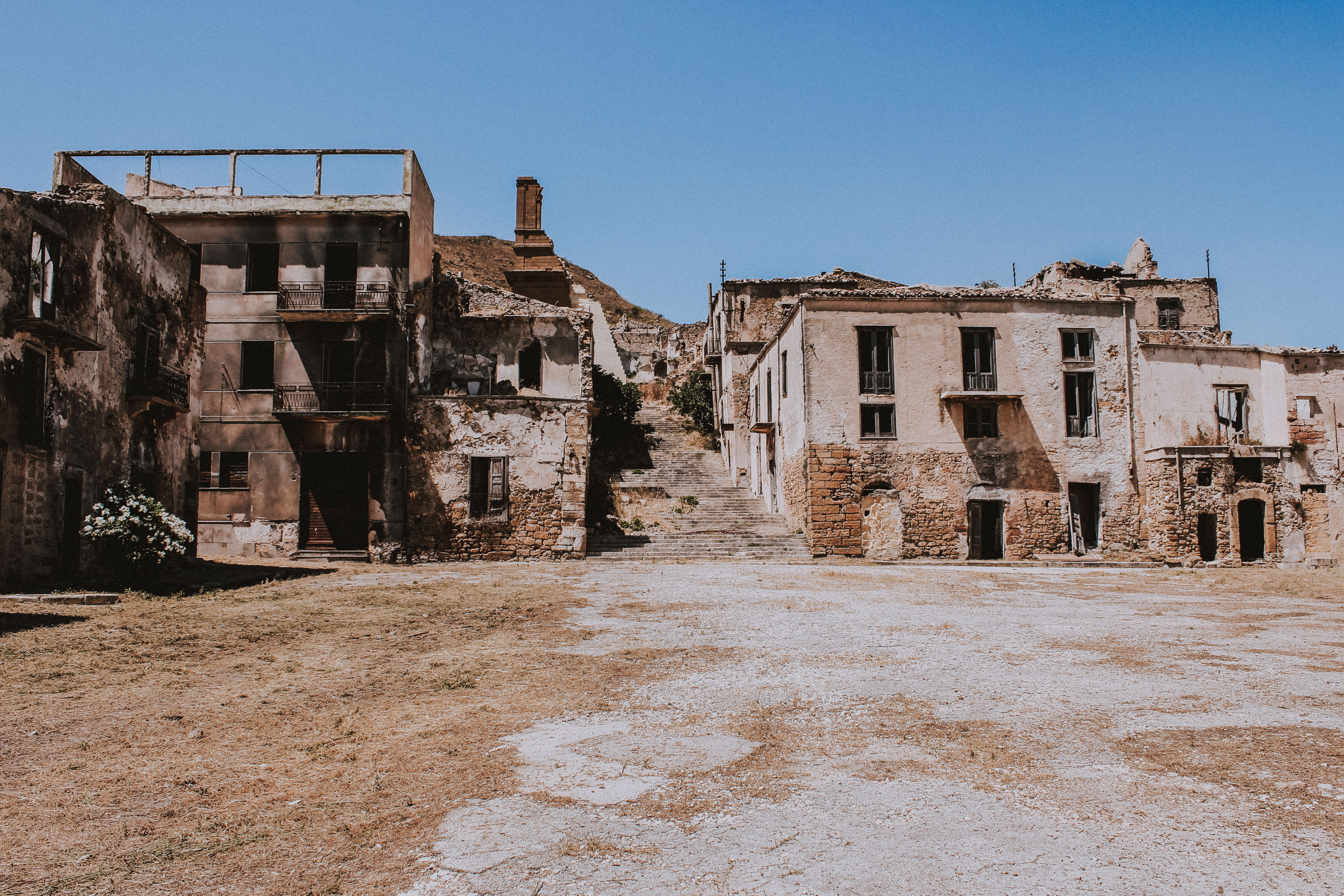 Il terremoto ci portò via - Poggioreale  di AdrianoPerelli