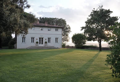 Maison avec piscine 1