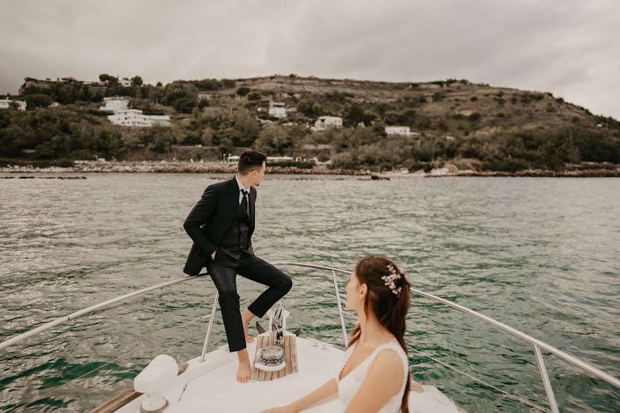 Fotografo di matrimoni Alessio Tagliavento (alessiotagliave). Foto del 28 ottobre 2023