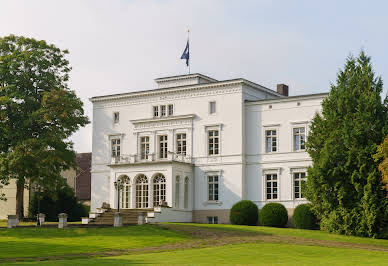 House with garden and terrace 19