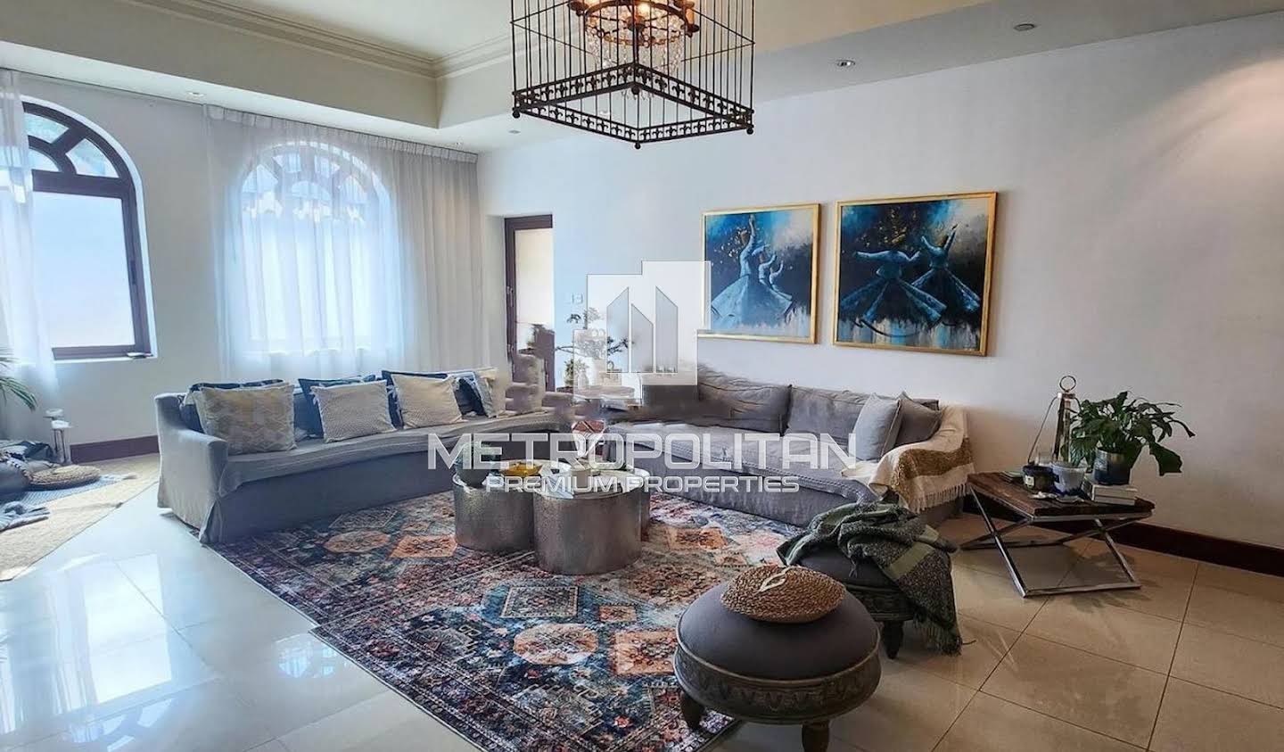 Apartment with pool The Palm Jumeirah