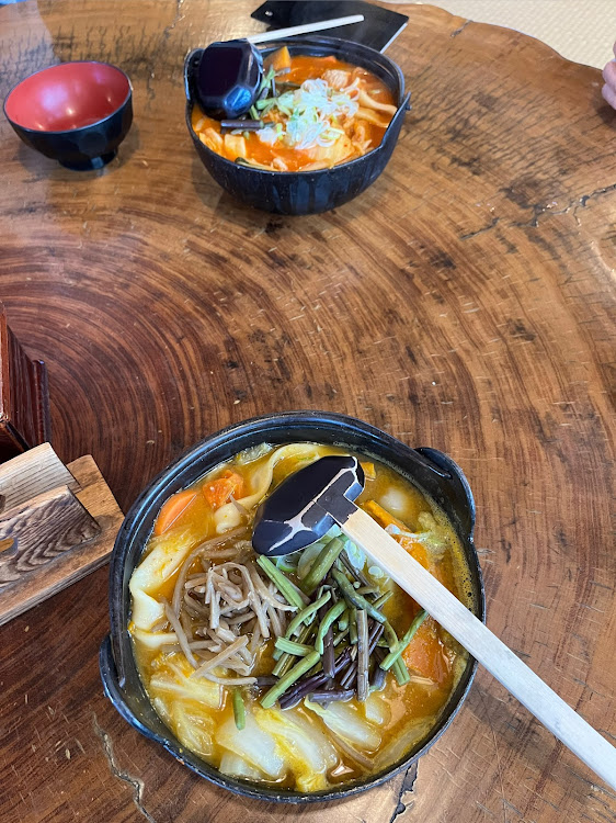 オデッセイの諏訪のご案内人はタロさん💁🏻‍♂️・毎週お会いのゆかこさん💁🏻‍♂️・小作のほうとう旨旨😋・お酒は何で割るでしょう🤭・下ネタ祭りの初日🤣に関するカスタム事例の投稿画像5枚目