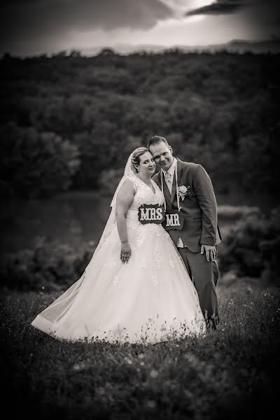 Fotografo di matrimoni Péter Gábor Lőrincz (lorinczfoto). Foto del 1 ottobre 2020