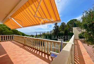 House with garden and terrace 3