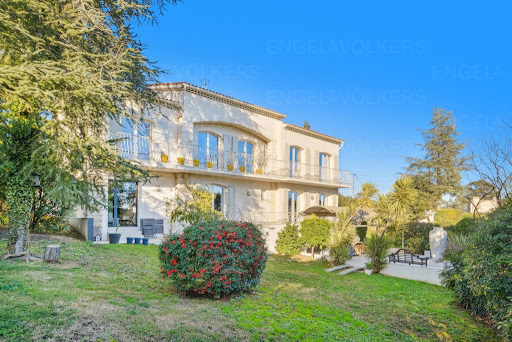 Villa with pool and terrace 1