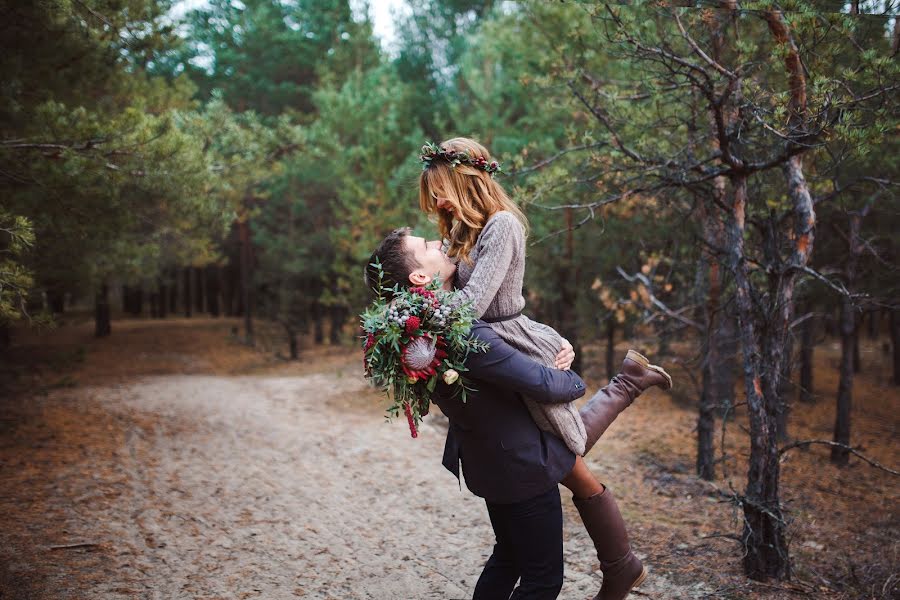 Fotografo di matrimoni Veronika Yarinina (ronika). Foto del 8 febbraio 2017