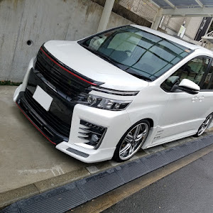 ヴォクシー ZRR80G