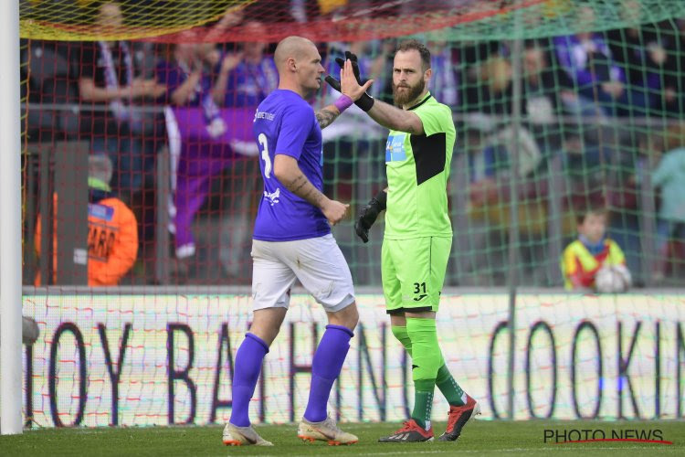 📷 Raphael Holzhauser liet Beerschot-logo tatoeëren en krijgt navolging van ploegmaat