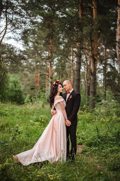 Wedding photographer Darya Babkina (aprildaria). Photo of 6 August 2018