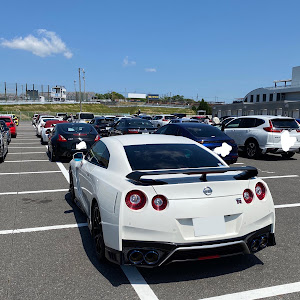 NISSAN GT-R R35