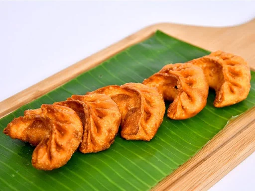 Veg Schezwan Momos (5 Pcs) Fried