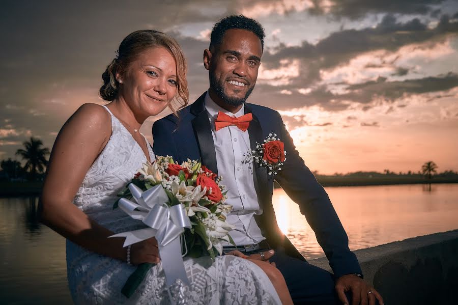 Fotografo di matrimoni Victor Manuel Vaillant Lara (victorm). Foto del 10 gennaio 2019